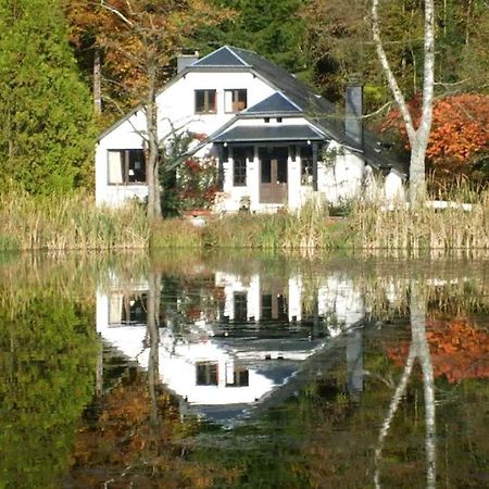 Propriete Bordee D'Etangs, Propice A La Detente Florenville Kültér fotó