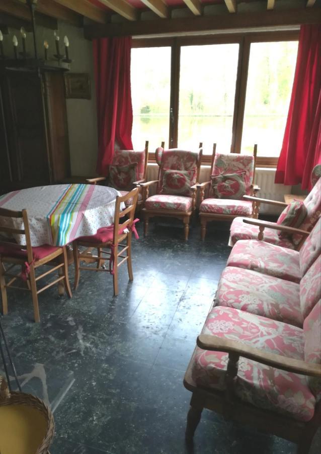 Propriete Bordee D'Etangs, Propice A La Detente Florenville Kültér fotó